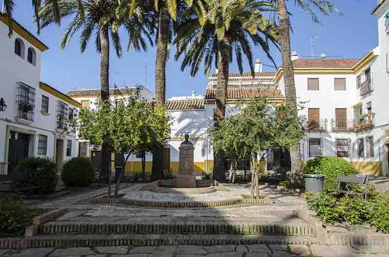 Córdoba 222 - plaza de la Lagunilla.jpg